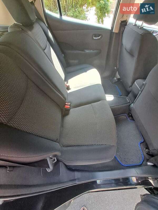 Хэтчбек Nissan Leaf 2015 в Василькове фото 8 Хэтчбек Nissan Leaf 2015 в Василькове