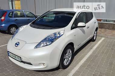 Хэтчбек Nissan Leaf 2015 в Черкассах