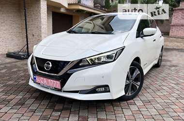 Хэтчбек Nissan Leaf 2020 в Черновцах