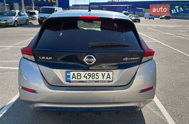 Хетчбек Nissan Leaf 2020 в 