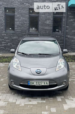 Хетчбек Nissan Leaf 2014 в Рівному