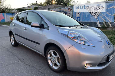 Хетчбек Nissan Leaf 2012 в Кременчуці