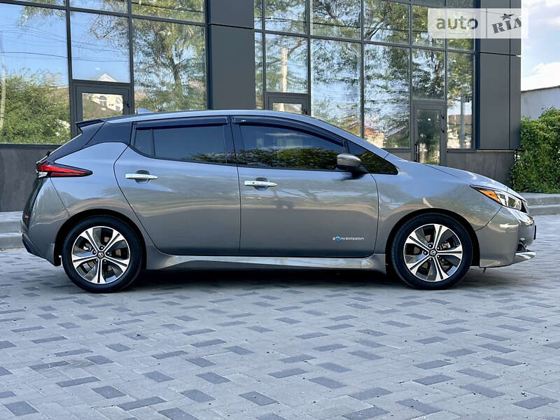 Хетчбек Nissan Leaf 2019 в Одесі