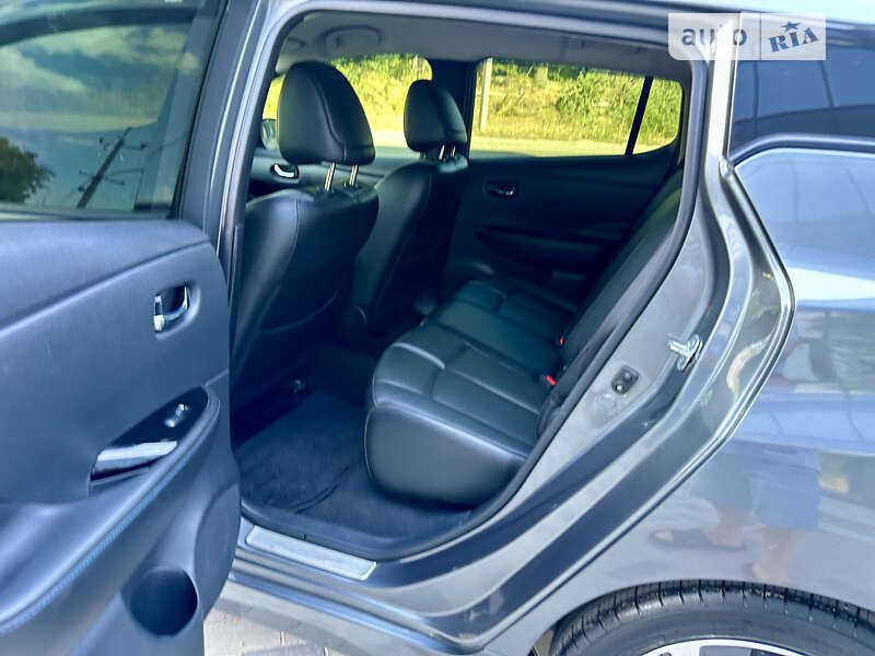 Хетчбек Nissan Leaf 2019 в Одесі