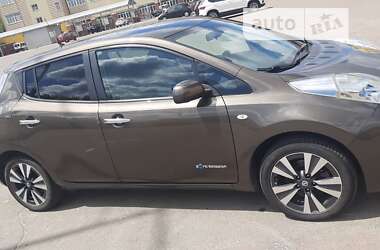 Хетчбек Nissan Leaf 2016 в Житомирі