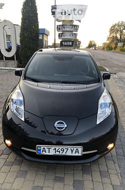 Хэтчбек Nissan Leaf 2014 в Тысменице