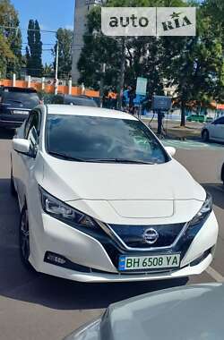 Хетчбек Nissan Leaf 2022 в Одесі