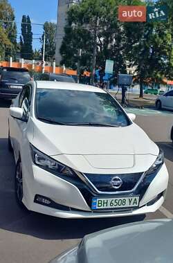 Хетчбек Nissan Leaf 2022 в Одесі