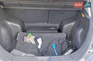 Хэтчбек Nissan Leaf 2015 в 
