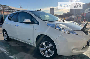 Хетчбек Nissan Leaf 2012 в Вишгороді