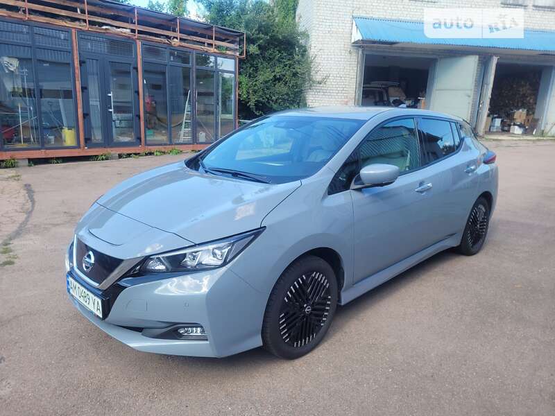 Хэтчбек Nissan Leaf 2021 в Житомире