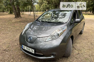 Хэтчбек Nissan Leaf 2014 в Кривом Роге