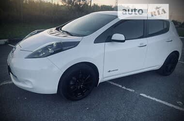 Хэтчбек Nissan Leaf 2013 в Ровно