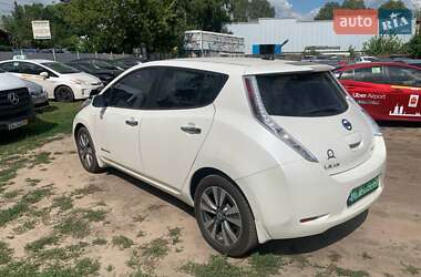 Хэтчбек Nissan Leaf 2013 в Львове