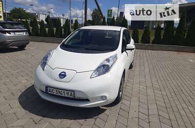 Хетчбек Nissan Leaf 2015 в Луцьку