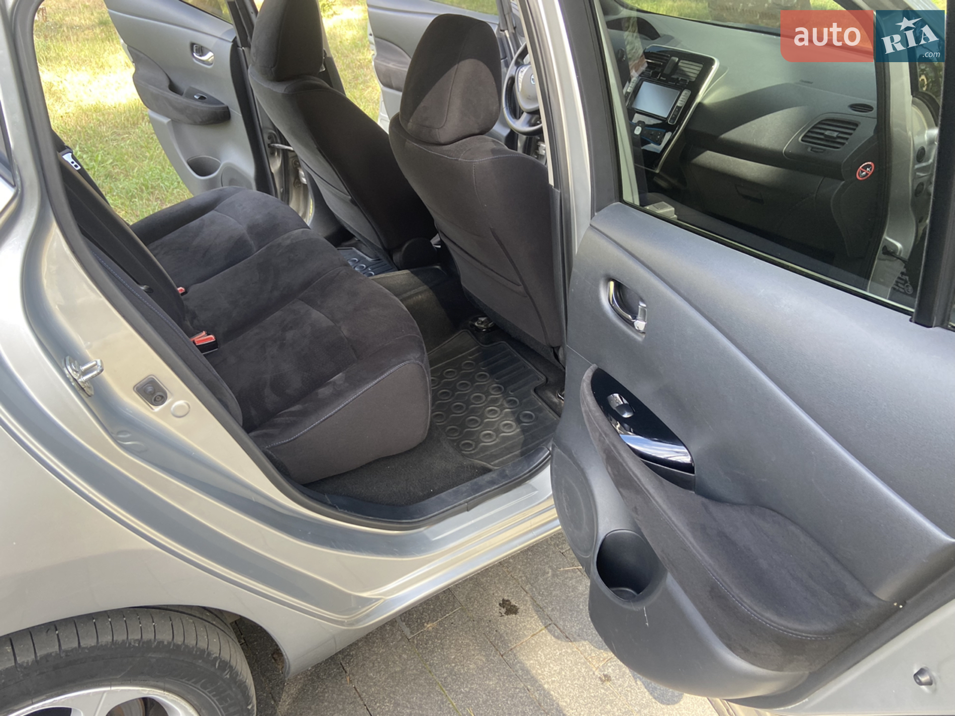 2014 Nissan Leaf - мініатюра 25