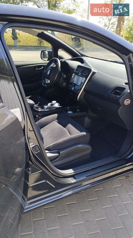Хетчбек Nissan Leaf 2014 в Тальному фото 15 Хетчбек Nissan Leaf 2014 в Тальному
