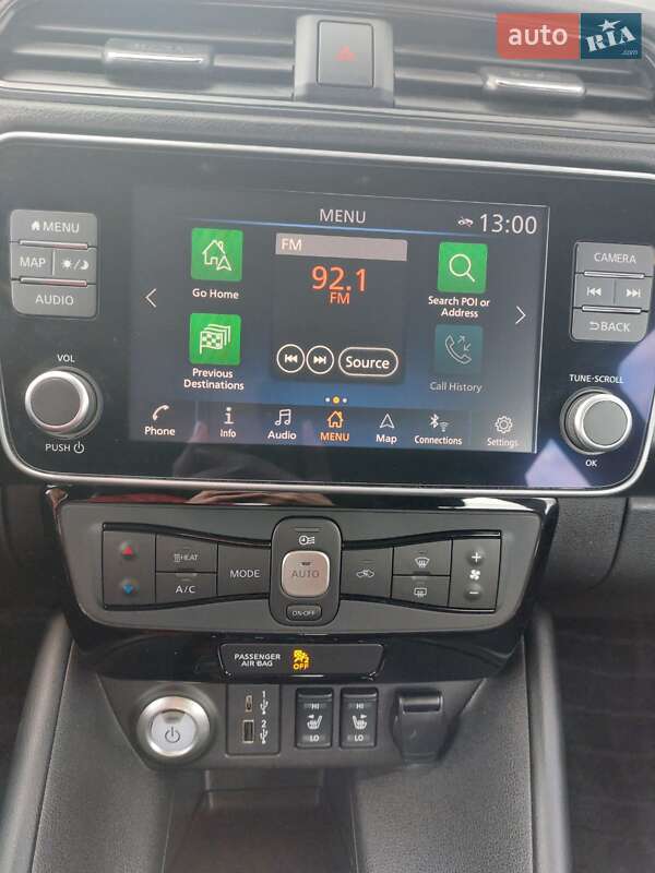 Хетчбек Nissan Leaf 2022 в Дніпрі