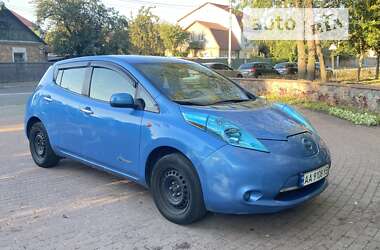 Хэтчбек Nissan Leaf 2013 в Киеве