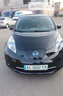 Хэтчбек Nissan Leaf 2015 в Луцке