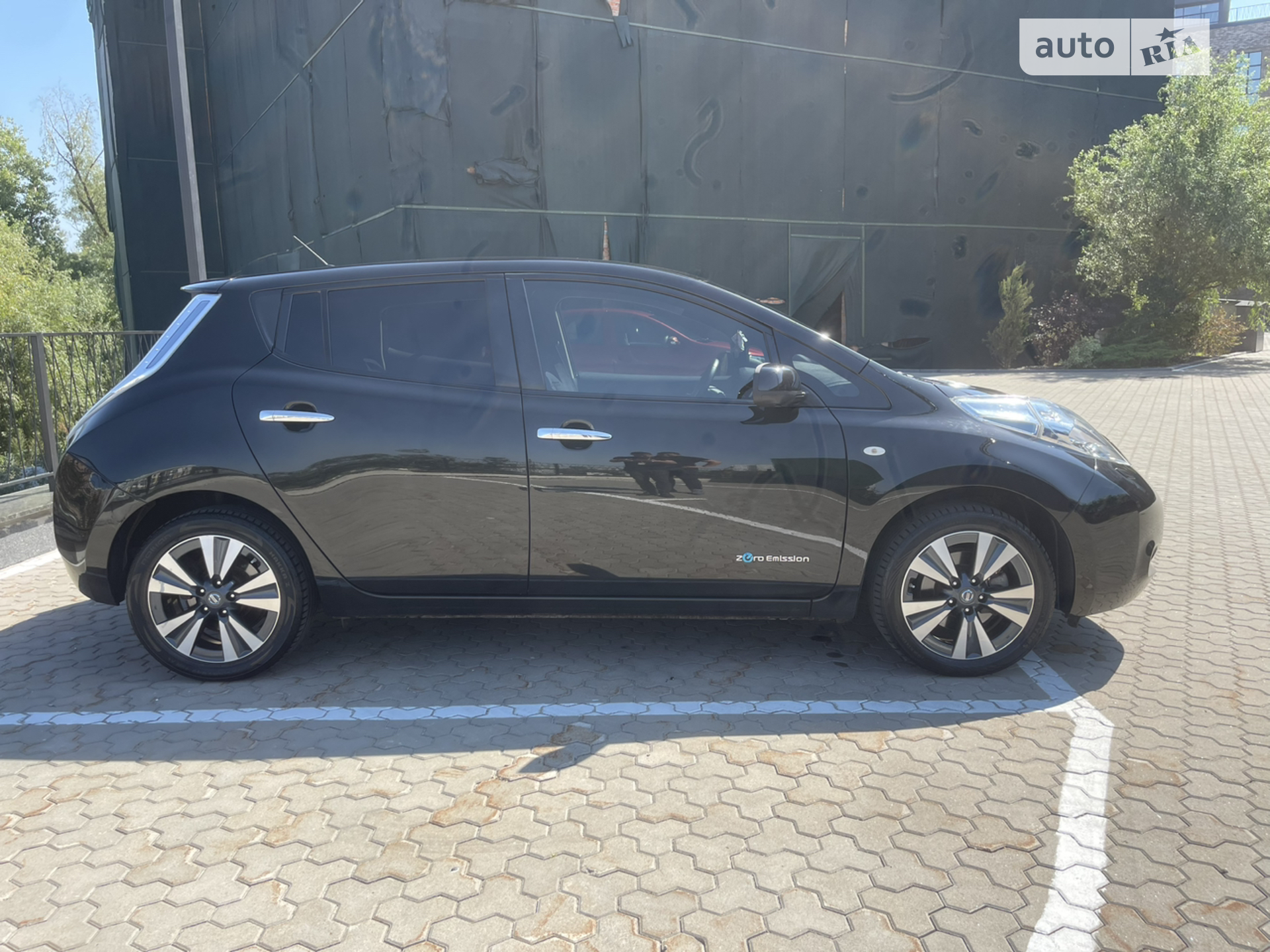 2015 Nissan Leaf - мініатюра 39
