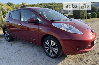 Хетчбек Nissan Leaf 2014 в Дніпрі