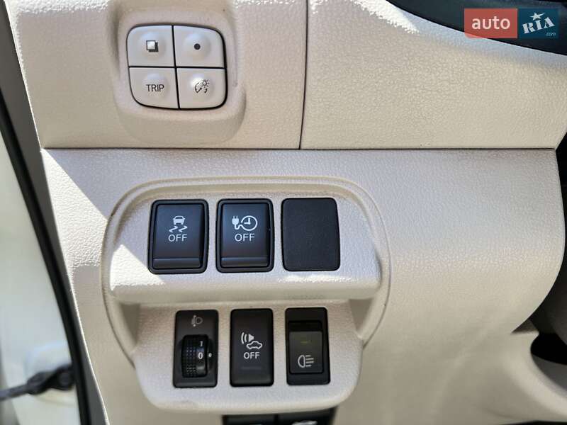 Хетчбек Nissan Leaf 2011 в Харкові