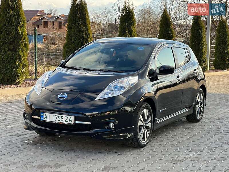 Хетчбек Nissan Leaf 2016 в Борисполі
