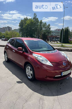 Хетчбек Nissan Leaf 2013 в Вінниці