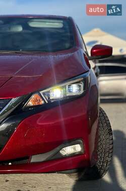 Хэтчбек Nissan Leaf 2018 в Львове