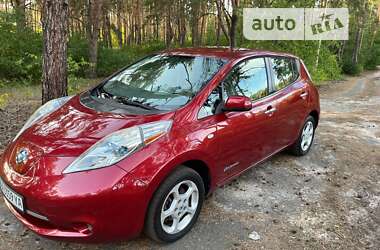 Хэтчбек Nissan Leaf 2012 в Киеве