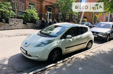 Хэтчбек Nissan Leaf 2012 в Виннице