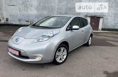 Хэтчбек Nissan Leaf 2012 в Ровно