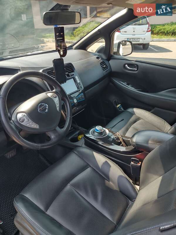 Хетчбек Nissan Leaf 2014 в Вінниці