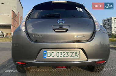 Хэтчбек Nissan Leaf 2014 в 