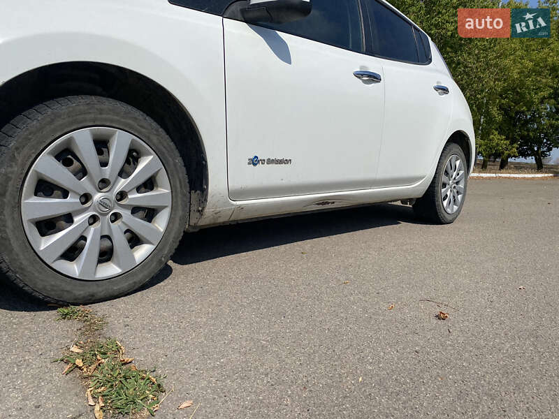 Хетчбек Nissan Leaf 2015 в Херсоні фото 15 Хетчбек Nissan Leaf 2015 в Херсоні