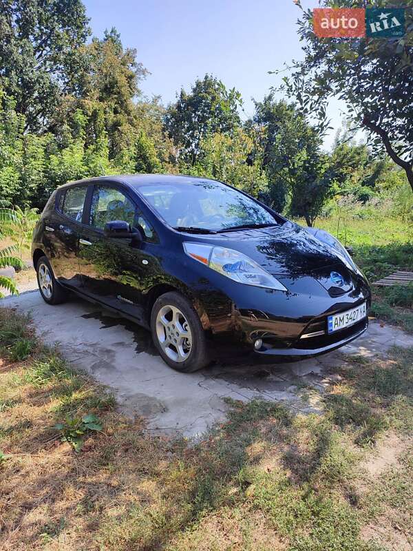 Хетчбек Nissan Leaf 2012 в Житомирі