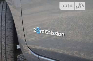 Хэтчбек Nissan Leaf 2014 в Киеве