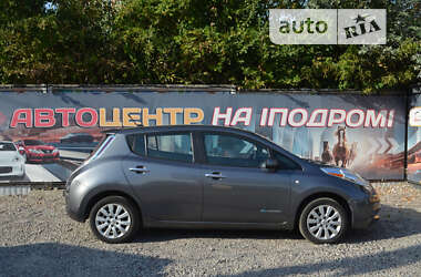 Хэтчбек Nissan Leaf 2014 в Киеве