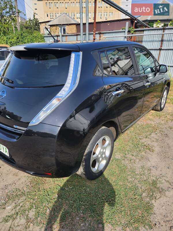 Хэтчбек Nissan Leaf 2014 в Черкассах