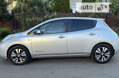 Хэтчбек Nissan Leaf 2015 в Ровно