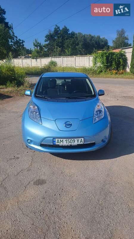 Хэтчбек Nissan Leaf 2014 в Житомире