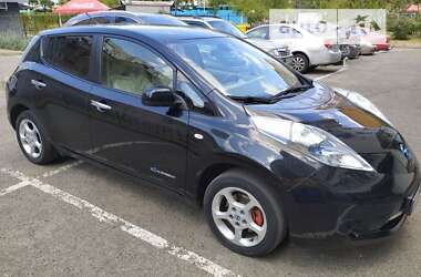 Хэтчбек Nissan Leaf 2012 в Киеве