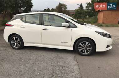 Хэтчбек Nissan Leaf 2019 в 