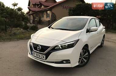 Хэтчбек Nissan Leaf 2019 в 