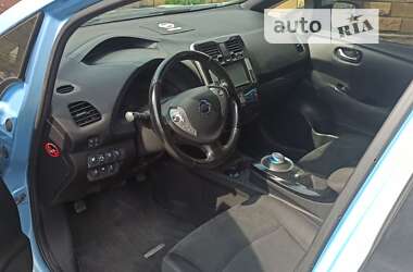 Хэтчбек Nissan Leaf 2016 в 