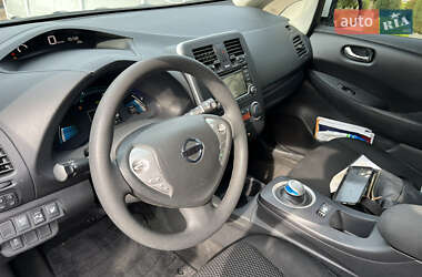 Хэтчбек Nissan Leaf 2017 в 