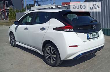 Хетчбек Nissan Leaf 2018 в Чернівцях