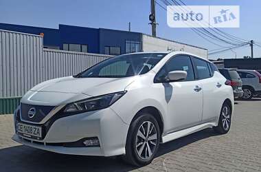 Хетчбек Nissan Leaf 2018 в Чернівцях