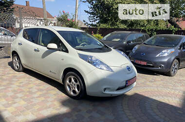 Хэтчбек Nissan Leaf 2012 в Черновцах